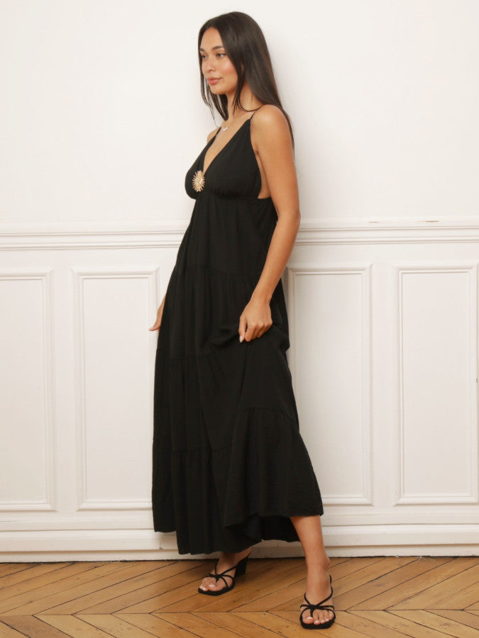 Robe longue à bijou et grands volants