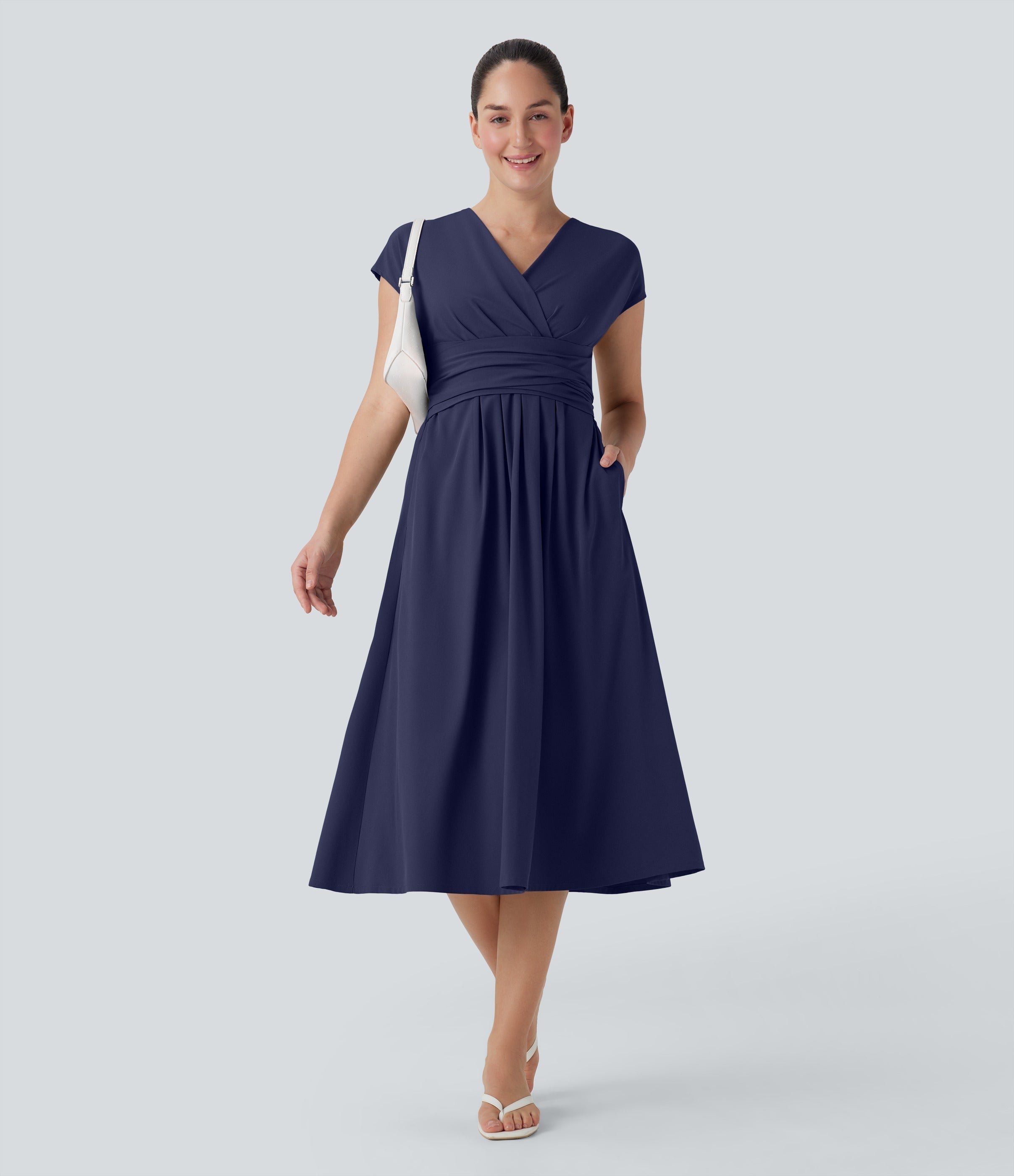 Casual midi dress, V-neck, short sleeves, side pockets, tie-back detail, quick-drying