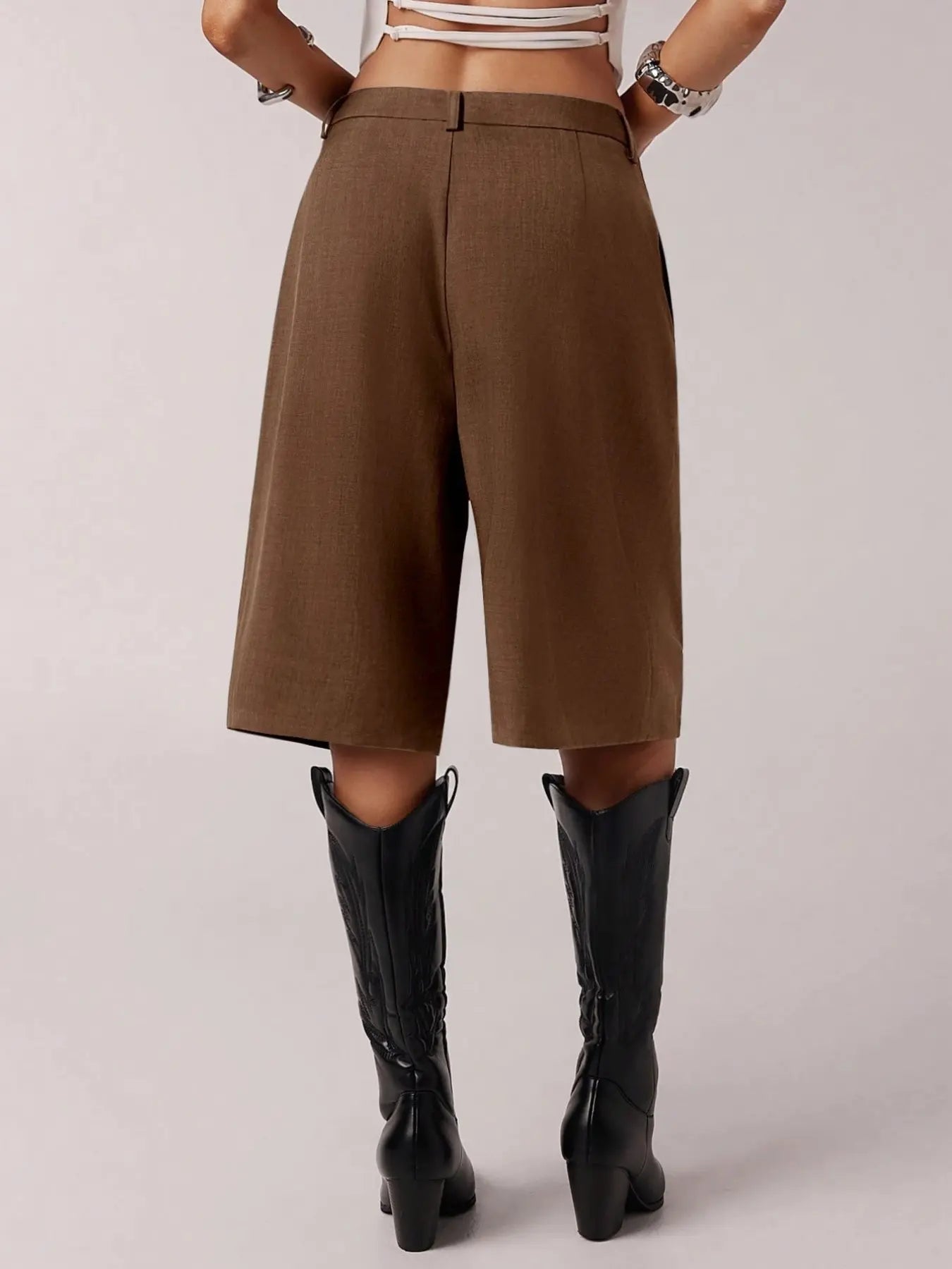 Women's Solid Color Simple Commuter Bermuda Shorts, All Seasons Business Casual Shorts, Stylish and Comfortable