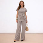 [2026] Lea, Completo Con Pantalone Fluido E Maglia Con Fiocco