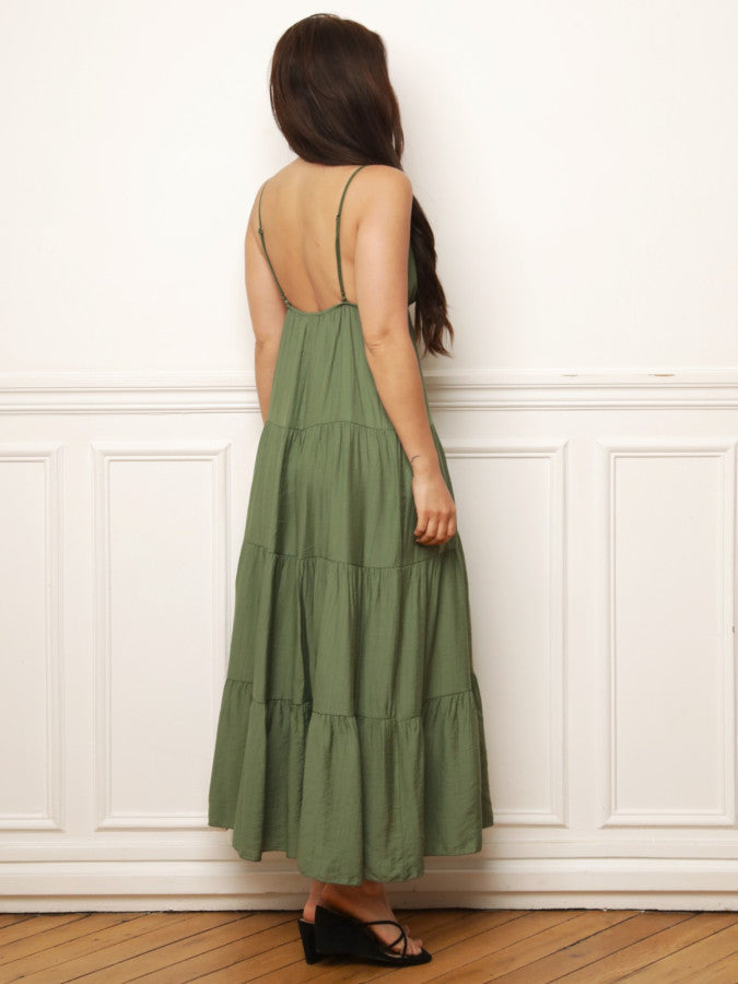 Robe longue à bijou et grands volants