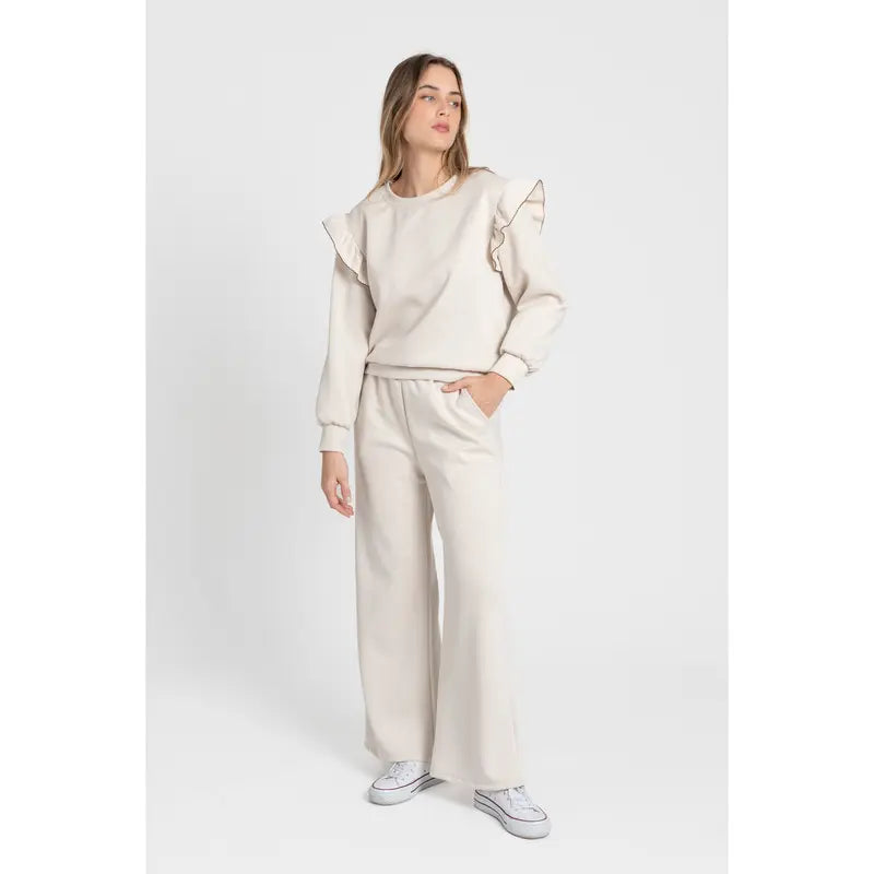 Women's tracksuit with ruffled top and trousers