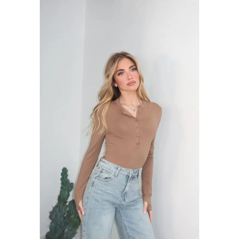 Button-up fitted T-shirt