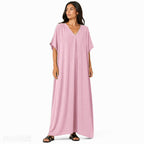 Women's oversized flowy V-neck maxi dress, chic and comfortable for summer, in a light and soft fabric for all occasions