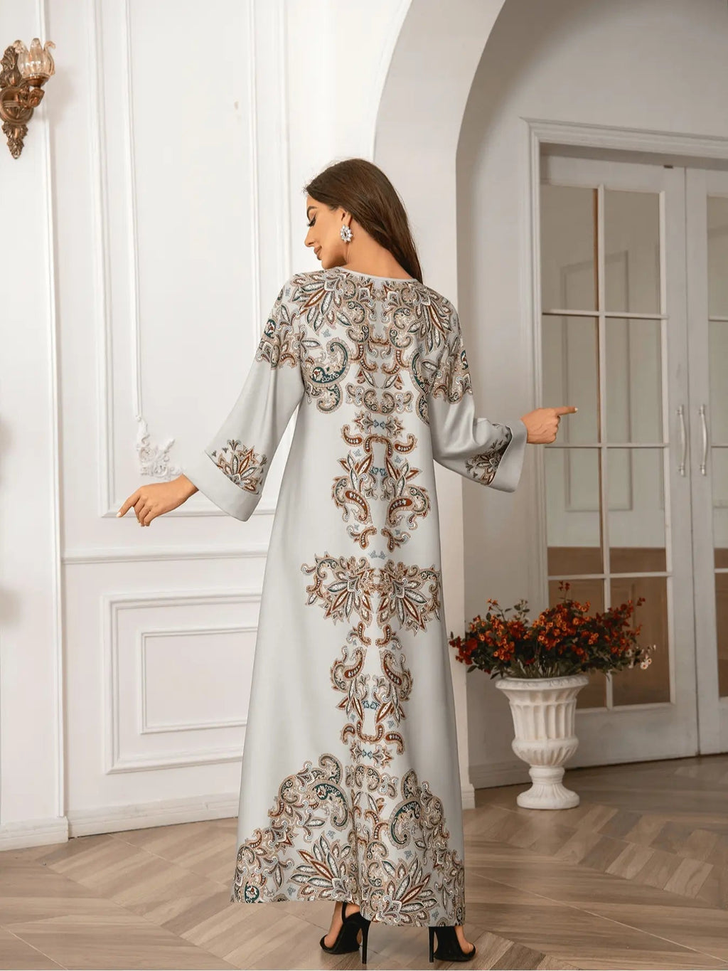 Elegant Boho Muslim Women's Long Robe, All over Print, Loose-Fitting, Round Neck, Flap Sleeves, Long Sleeve, All Seasons