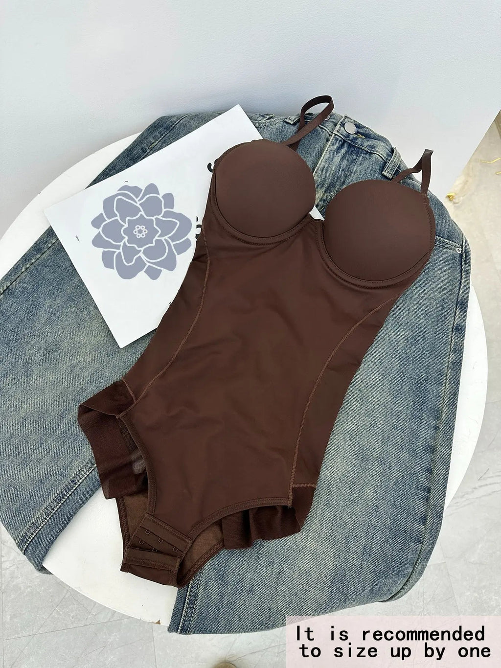 Slimming Bodysuit Shapewear with Bra, Adjustable Straps and Hook Closure, Lightweight Shaping Underwear for Women, Perfect for Evening Gowns