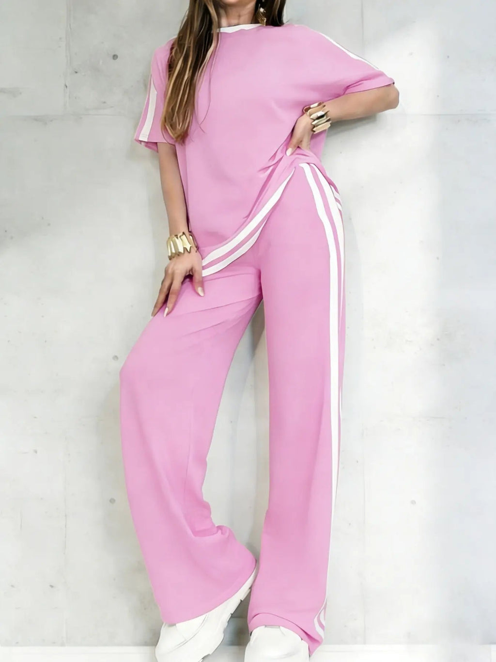 Women's Casual Athleisure Sportswear Set, Solid Color Round-Neck Short-Sleeve Split-Hem Top and Striped Long Pants, Spring/Summer Two-Piece Set