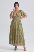 Curveins Plus Size V Neck Batwing Sleeve Plaid Pattern Flowy Maxi Dress