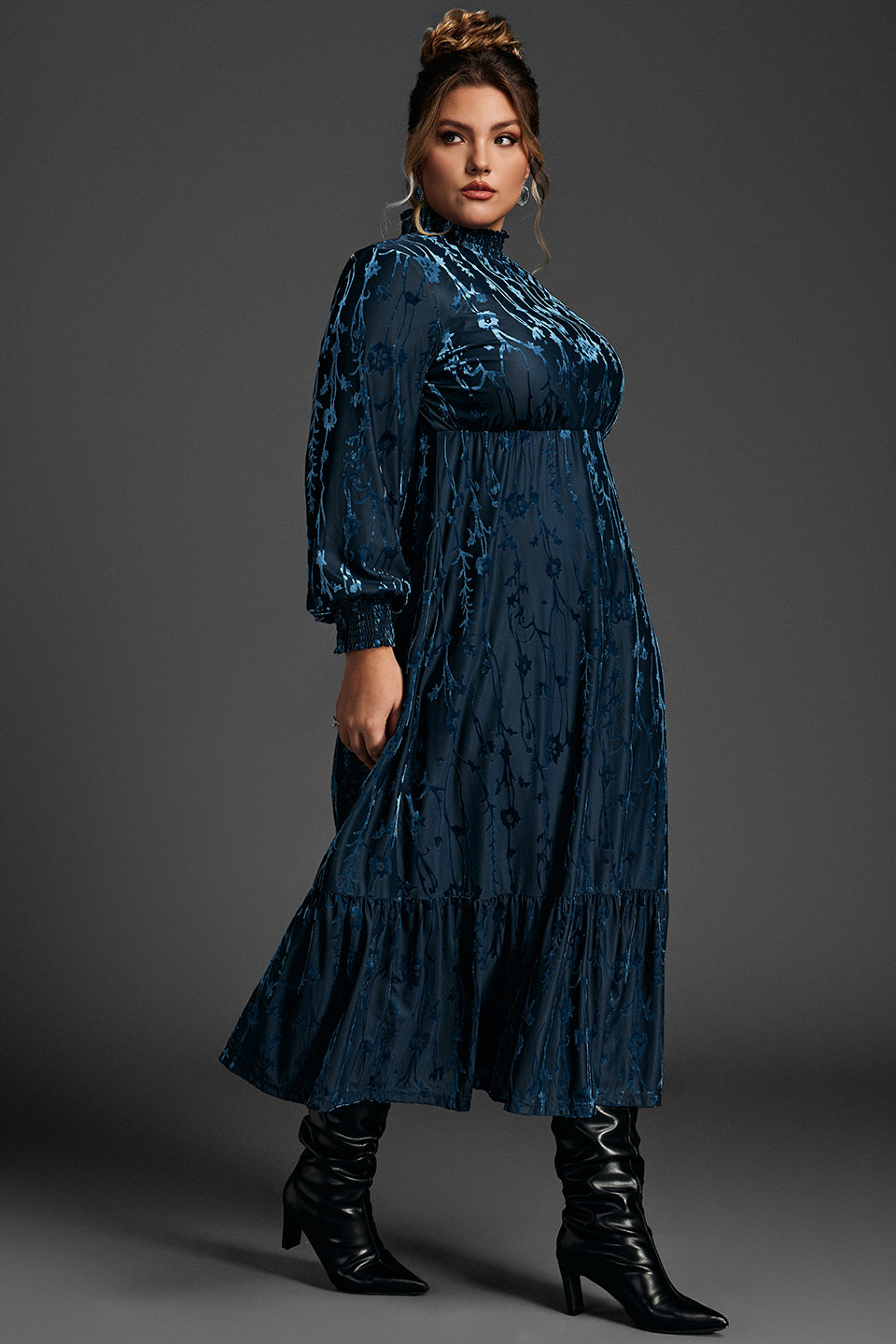 Plus Size Vintage Floral Velvet Green Maxi Dress